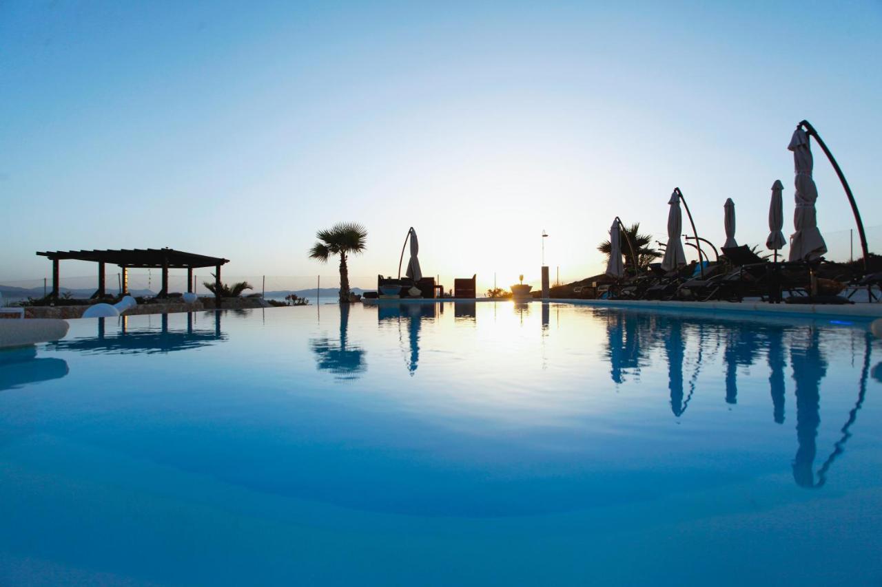 Tersanas Beach Lodges Bagian luar foto