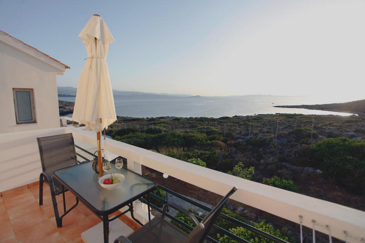 Tersanas Beach Lodges Bagian luar foto