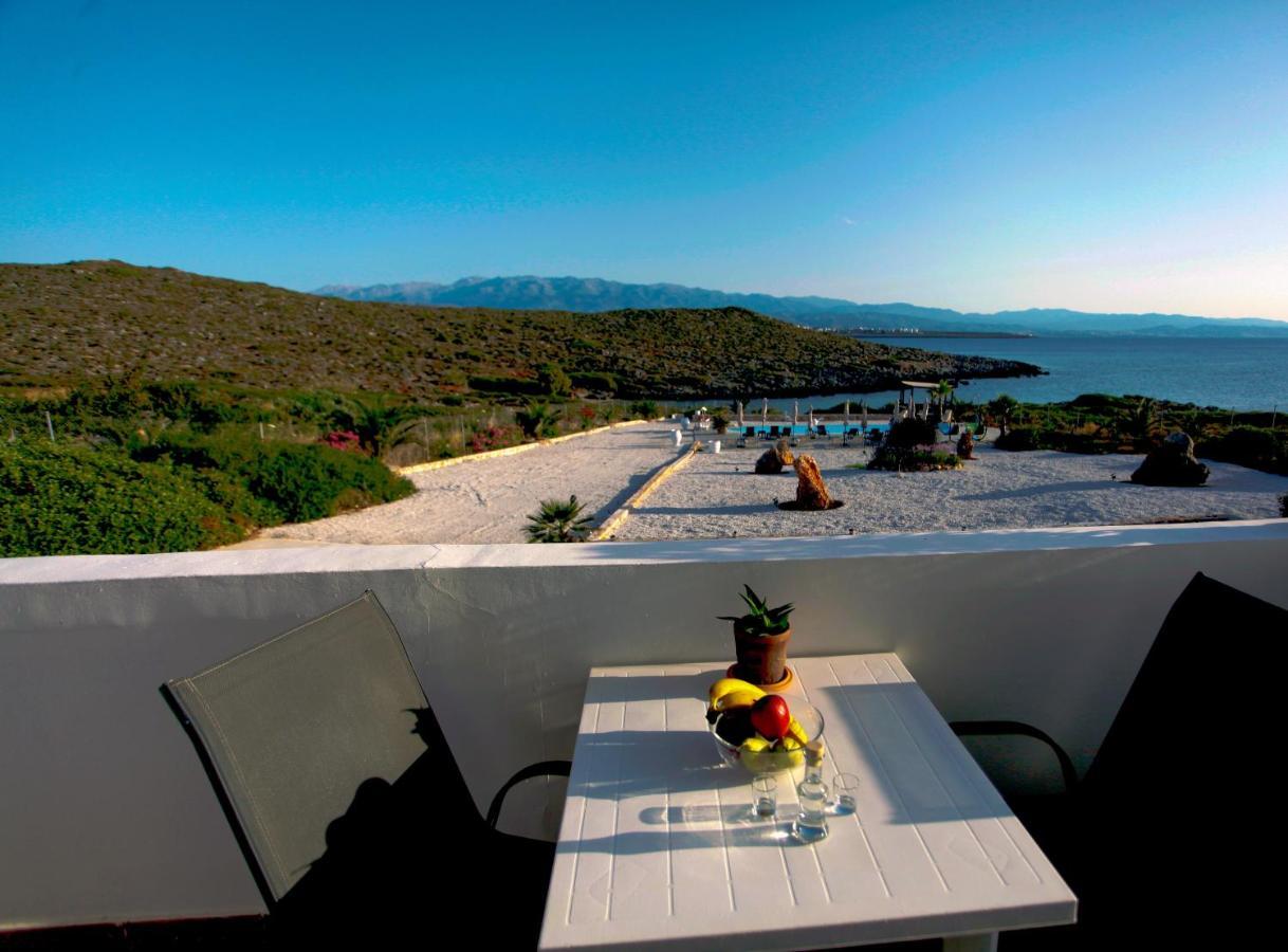 Tersanas Beach Lodges Bagian luar foto