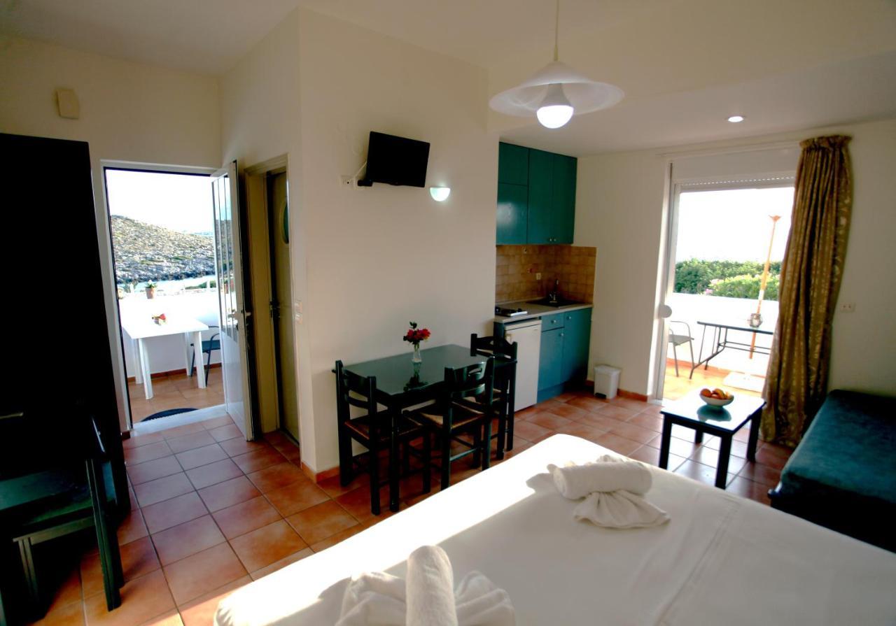 Tersanas Beach Lodges Bagian luar foto