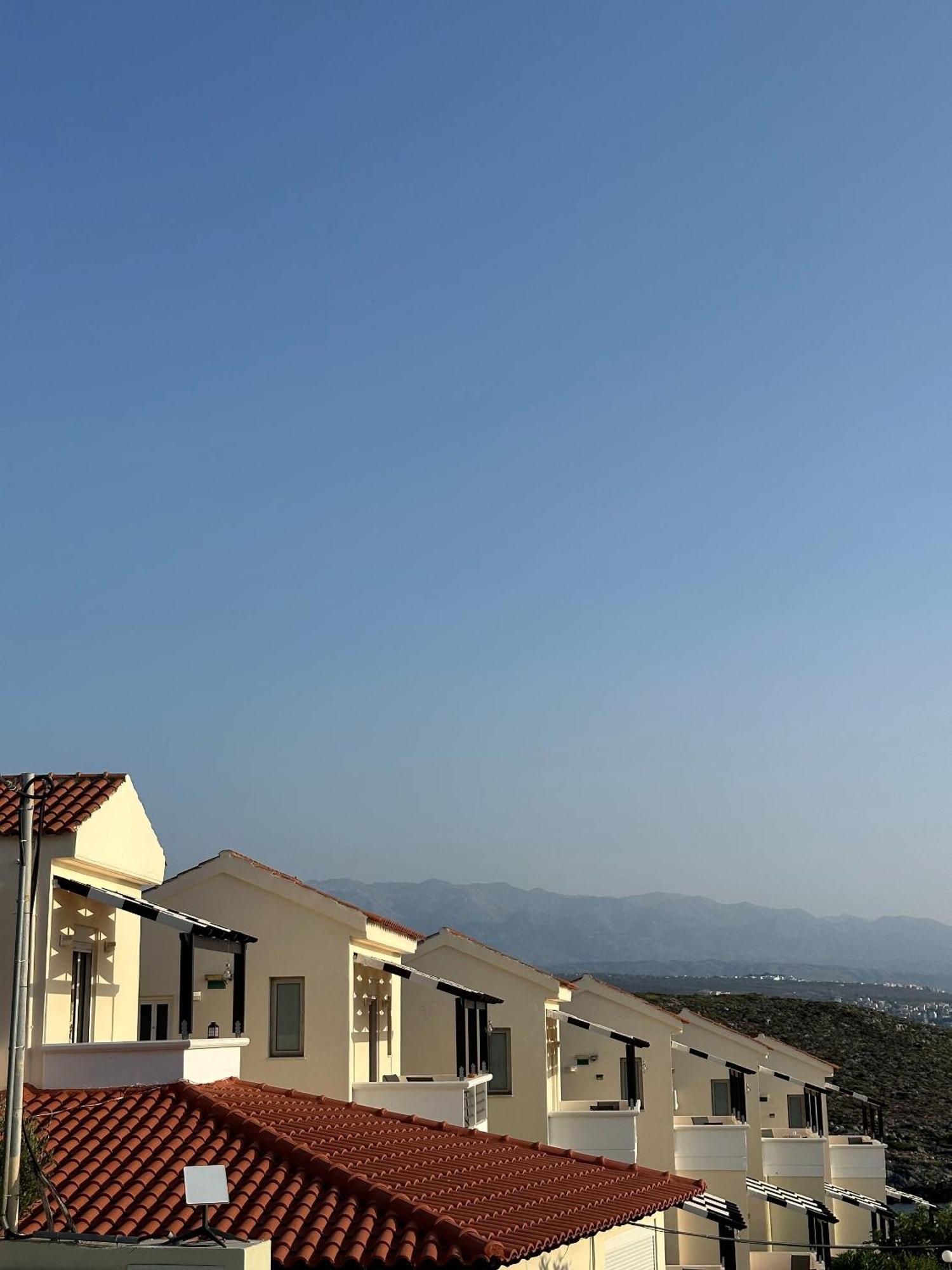 Tersanas Beach Lodges Bagian luar foto